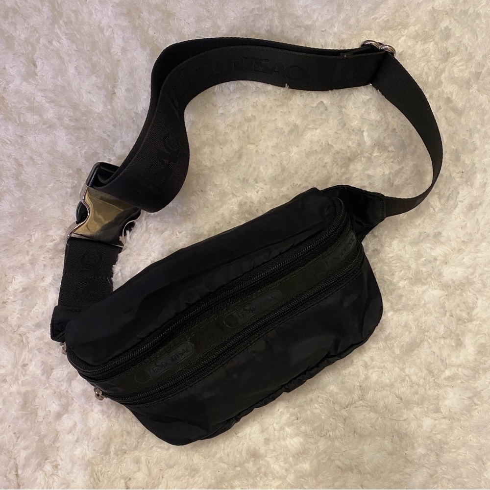 LeSportsac Beltbag
